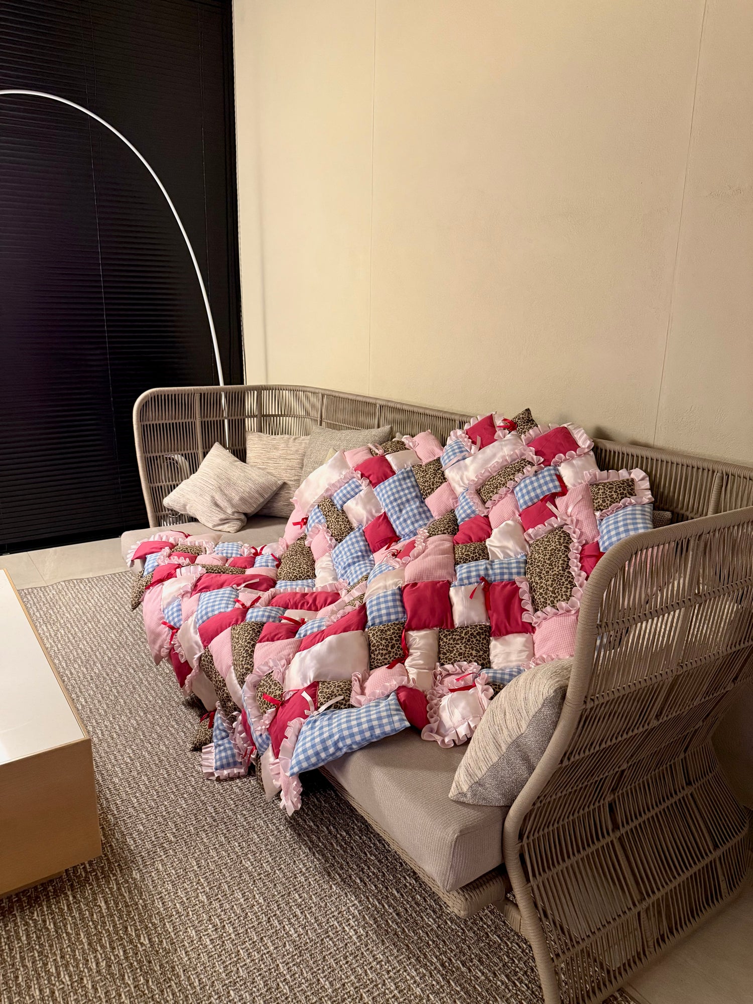 frill patchwork mulchket - large