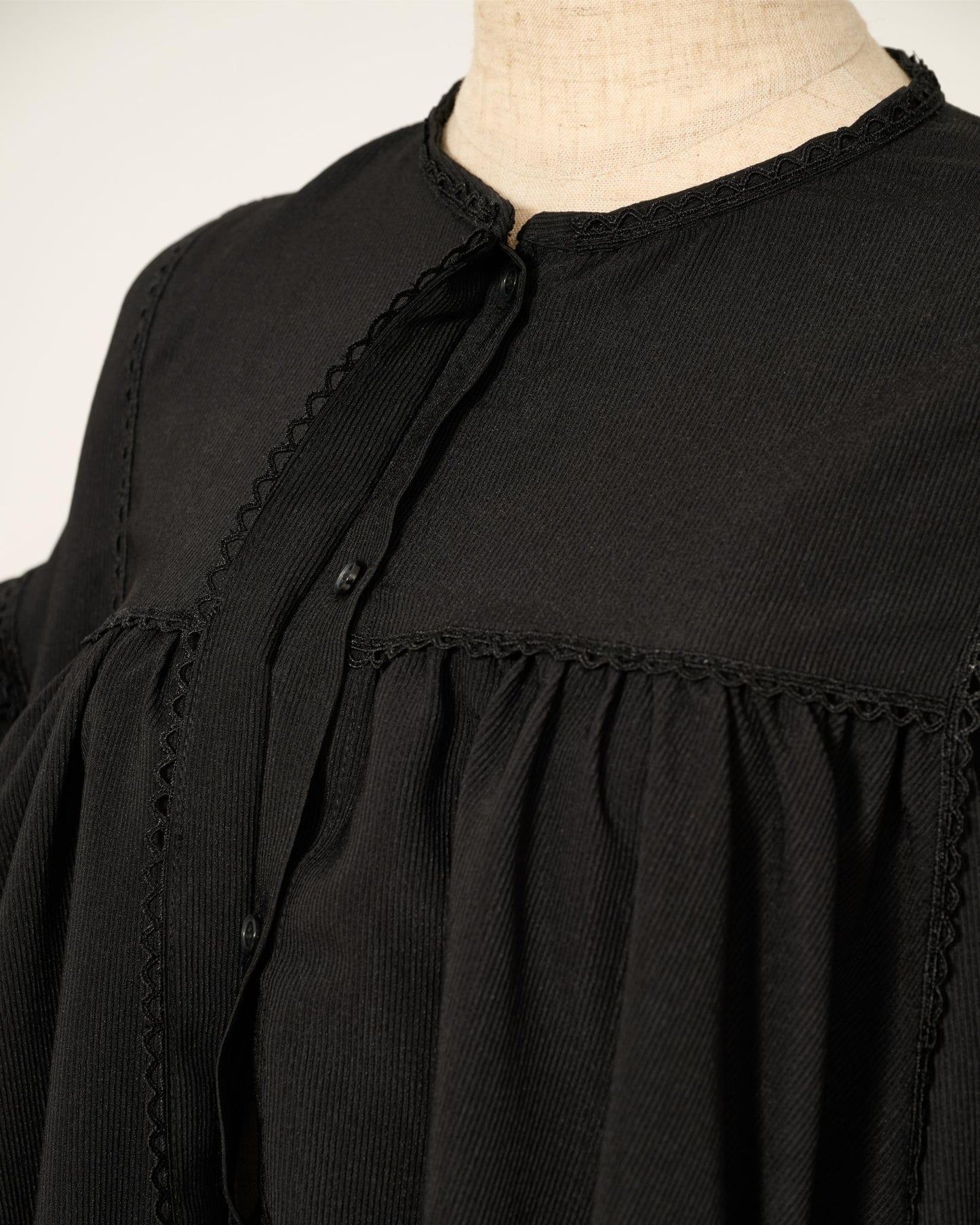 ginghamless patchwork volume onepiece – black