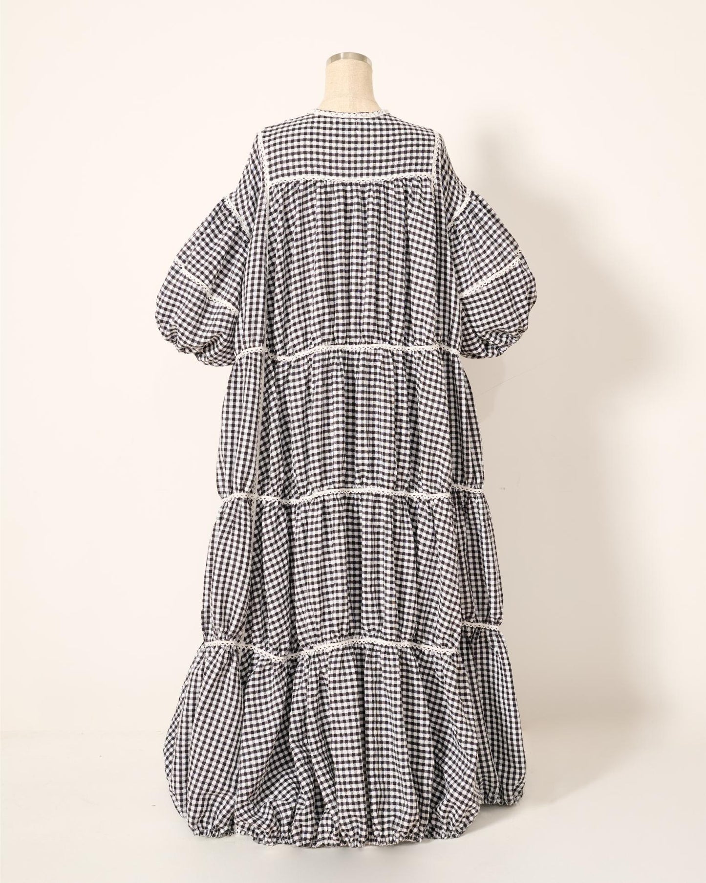 gingham patchwork volume onepiece – white × black