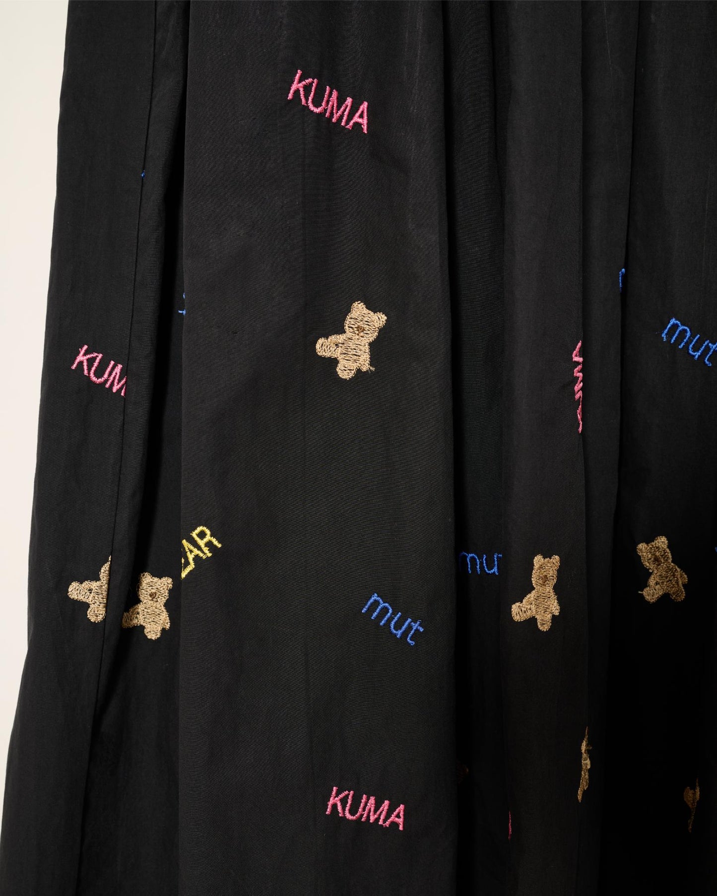 kuma embroiery onepiece