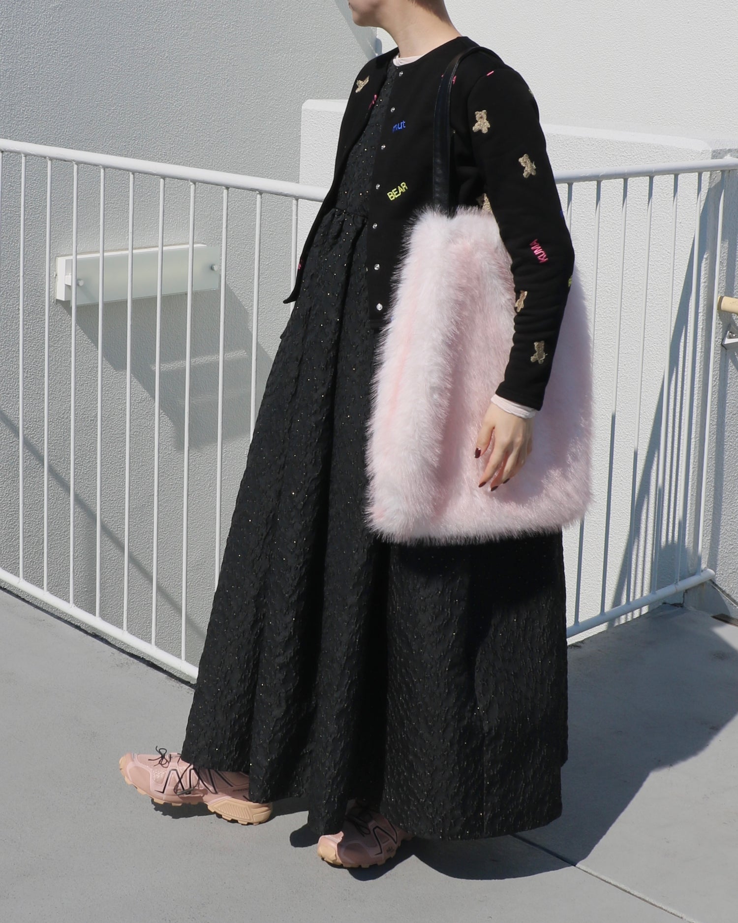 reversible kuma fur bag - pink