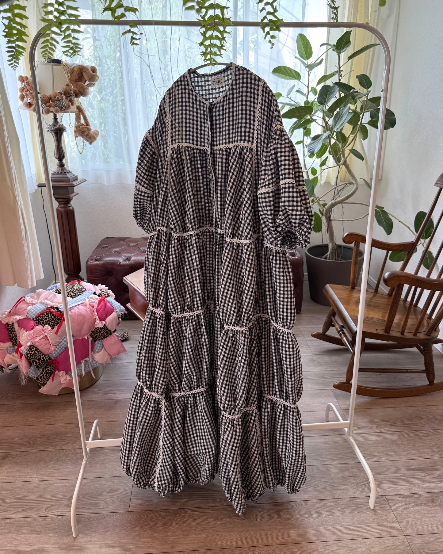 gingham patchwork volume onepiece – white × black