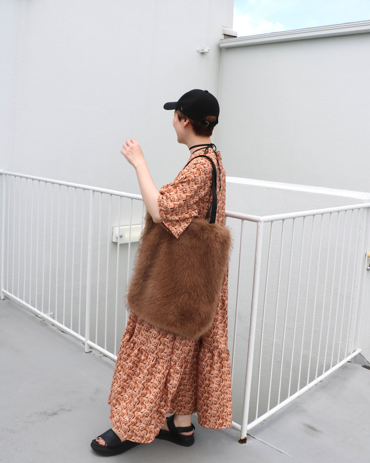 reversible kuma fur bag - brown