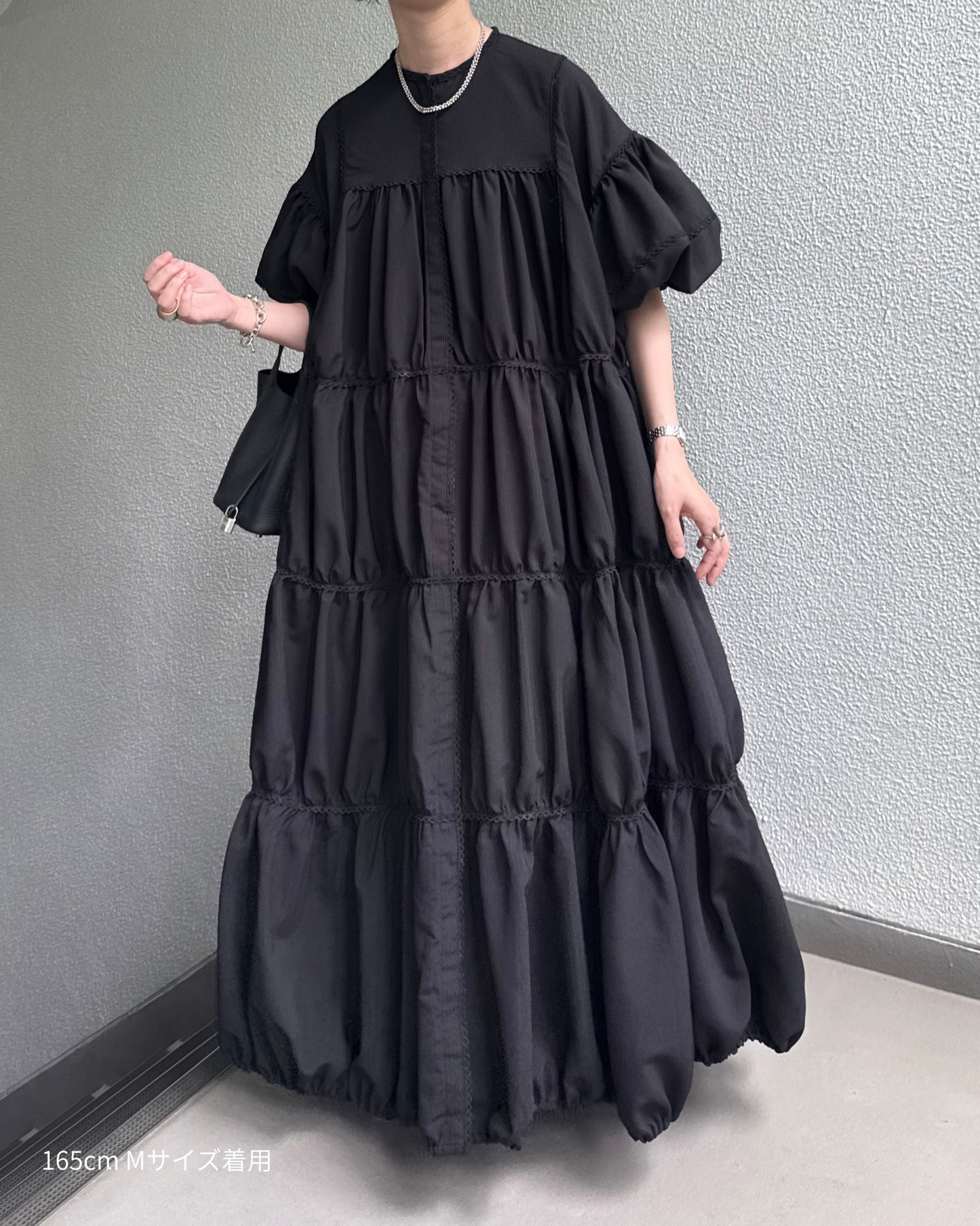 ginghamless patchwork volume onepiece – black