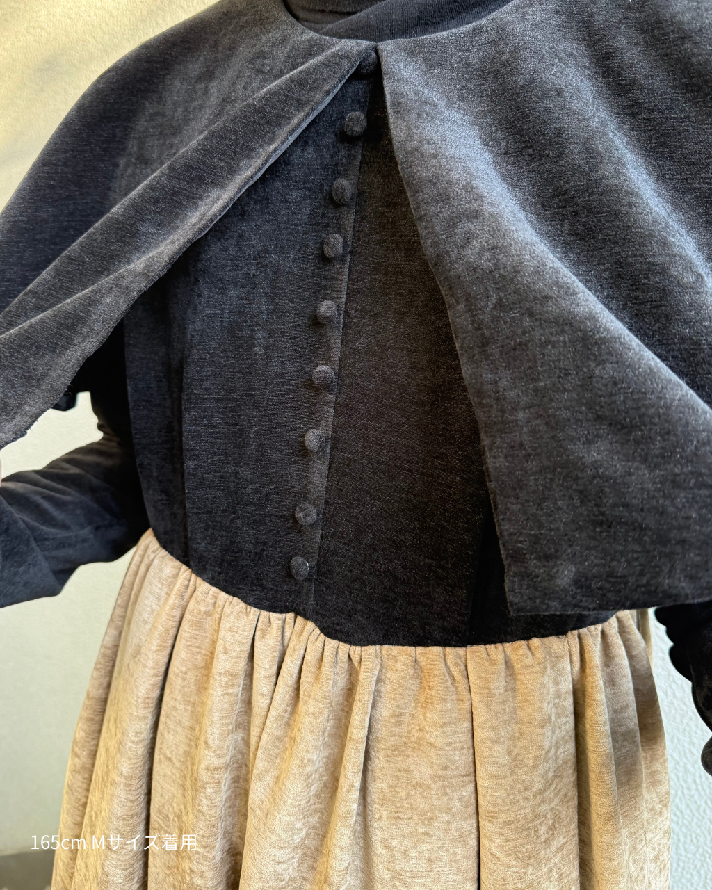 【預購】格紋拼布洋裝 – 白 × 黑