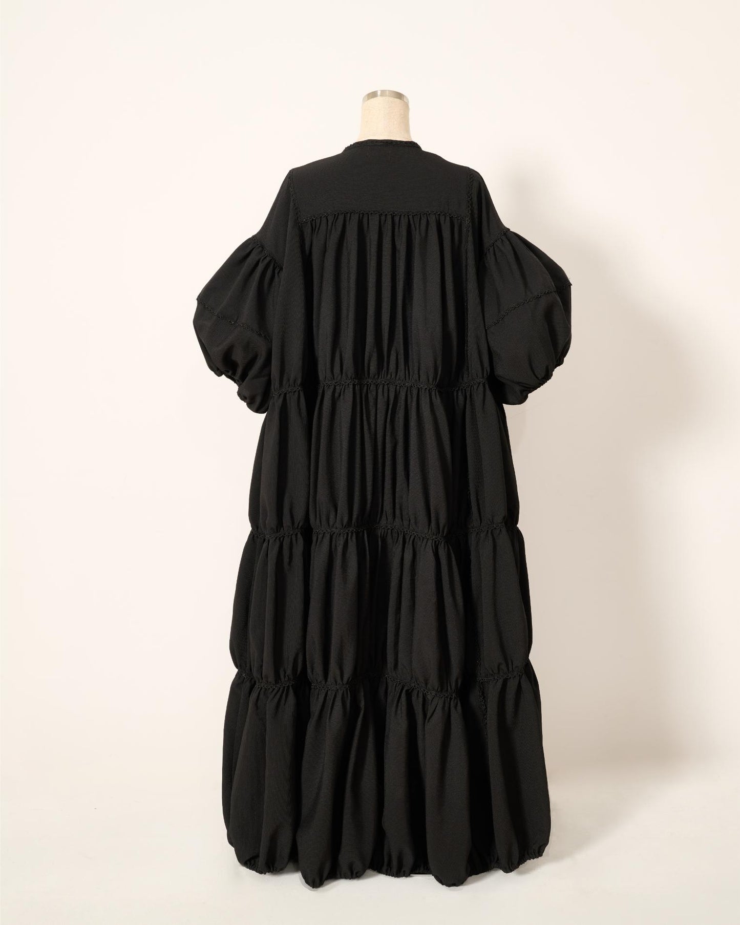 ginghamless patchwork volume onepiece – black