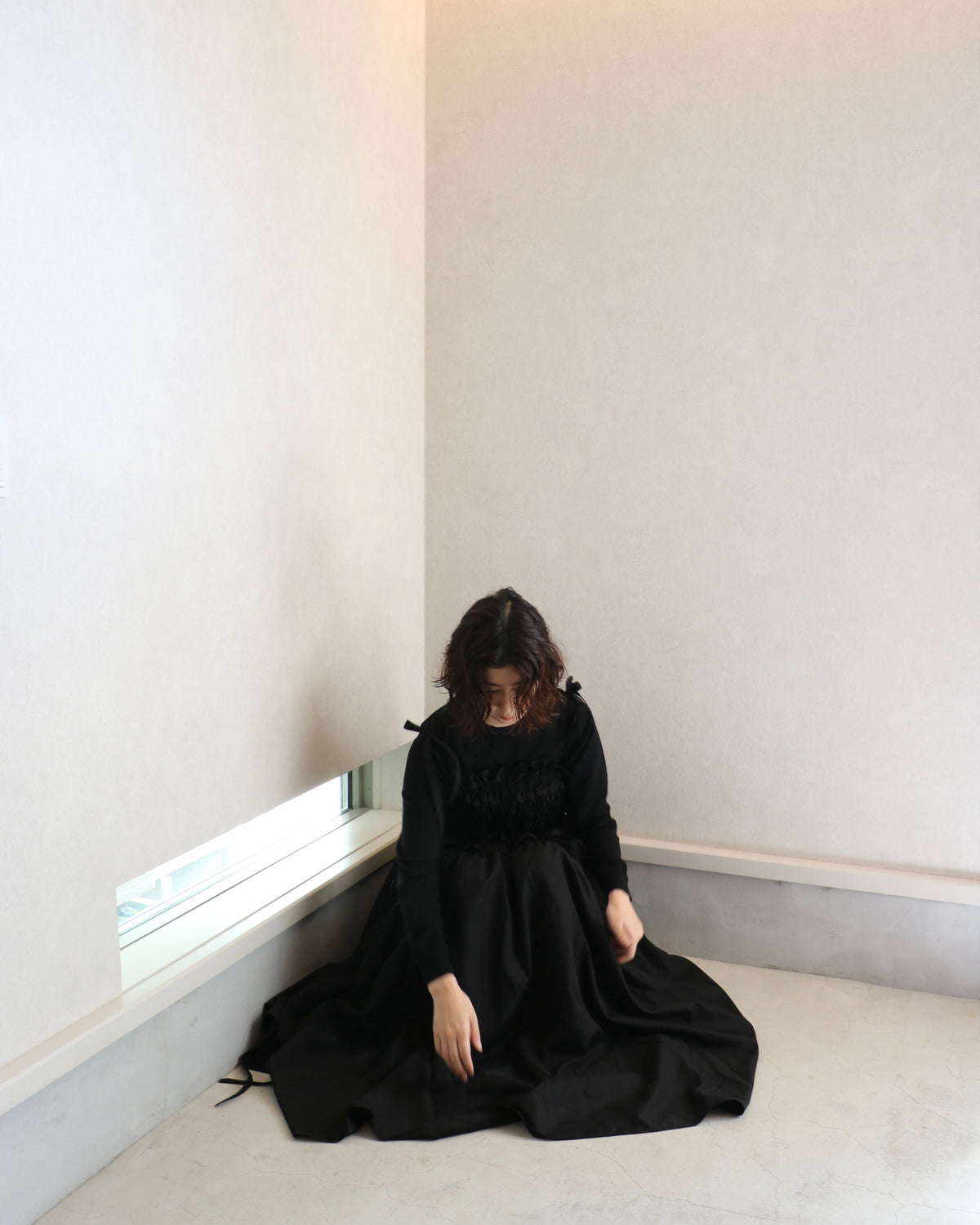 cami ribbon frill onepiece - black