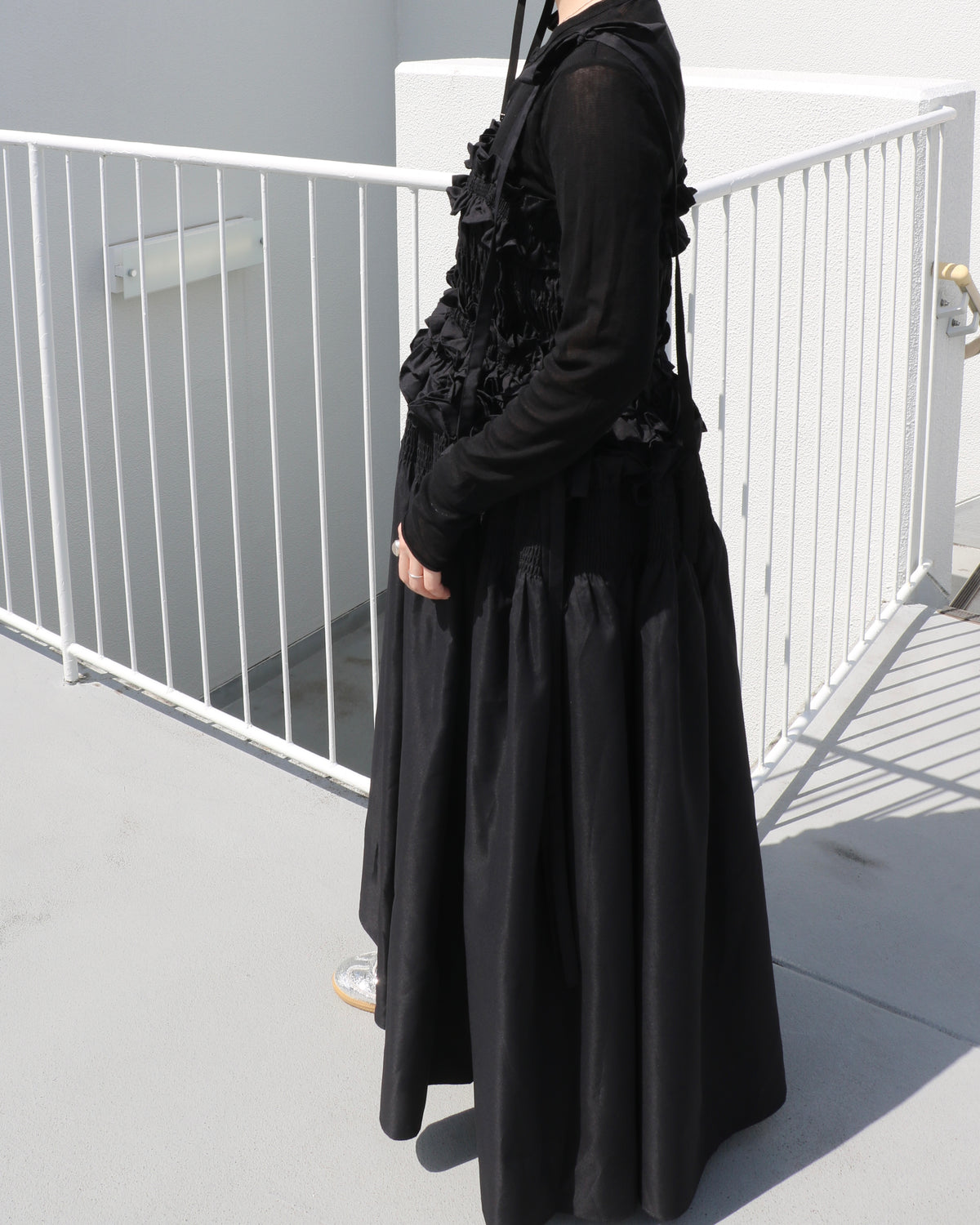 cami ribbon frill onepiece - black