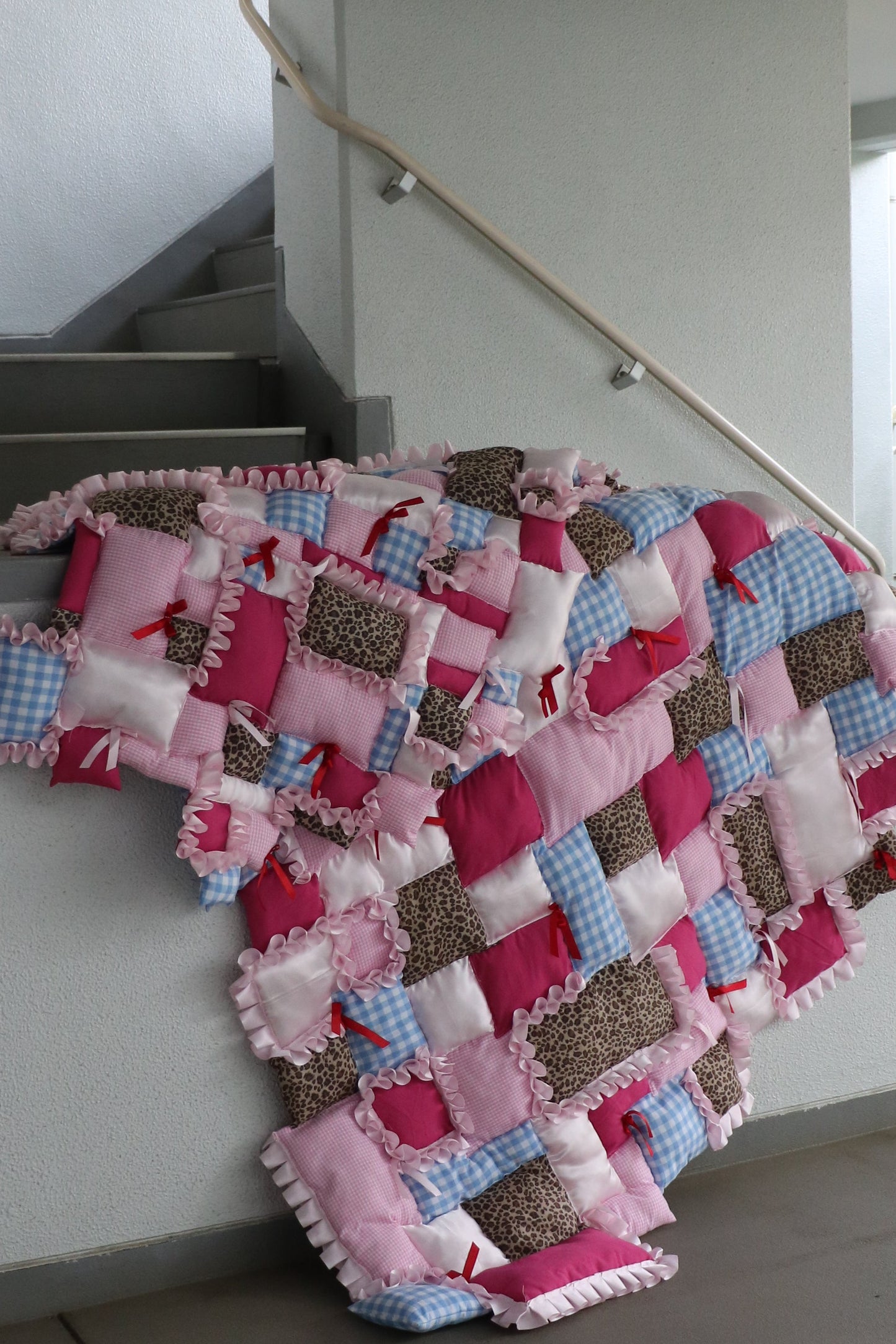 frill patchwork mulchket - large
