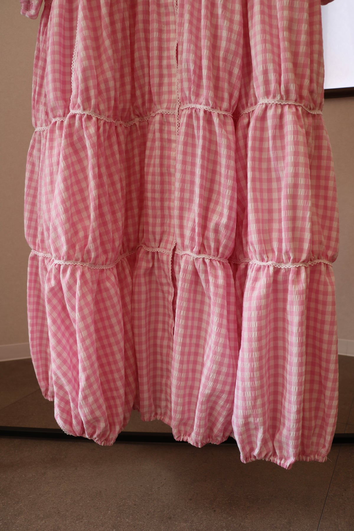 gingham patchwork volume onepiece – pink × white