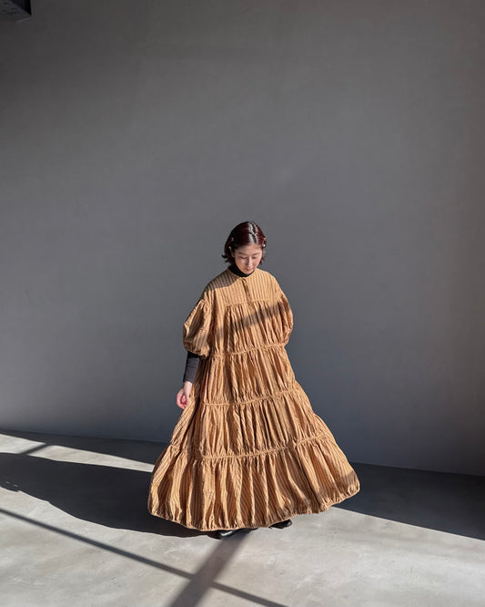 stripe volume onepiece – beige