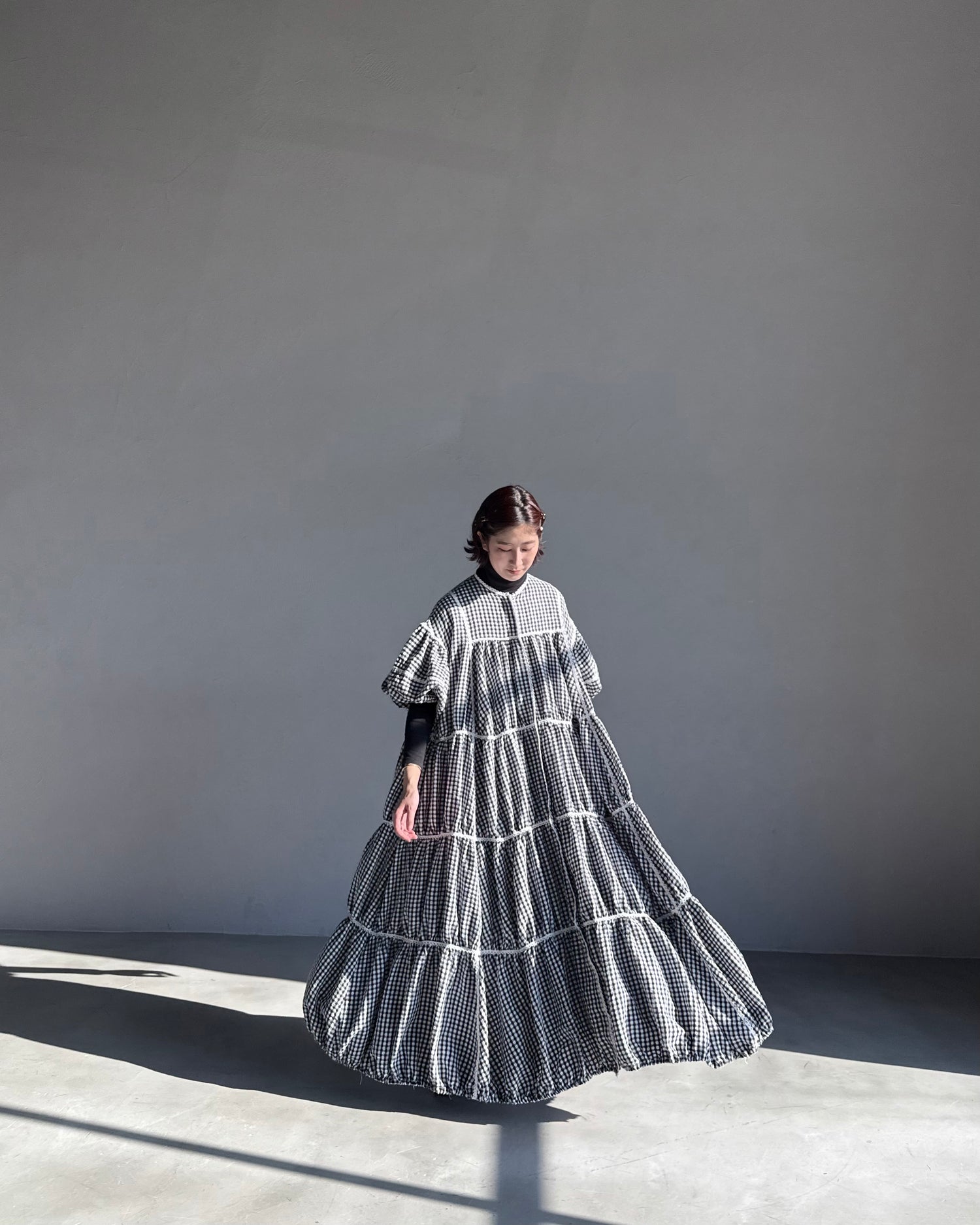 gingham patchwork volume onepiece – white × black