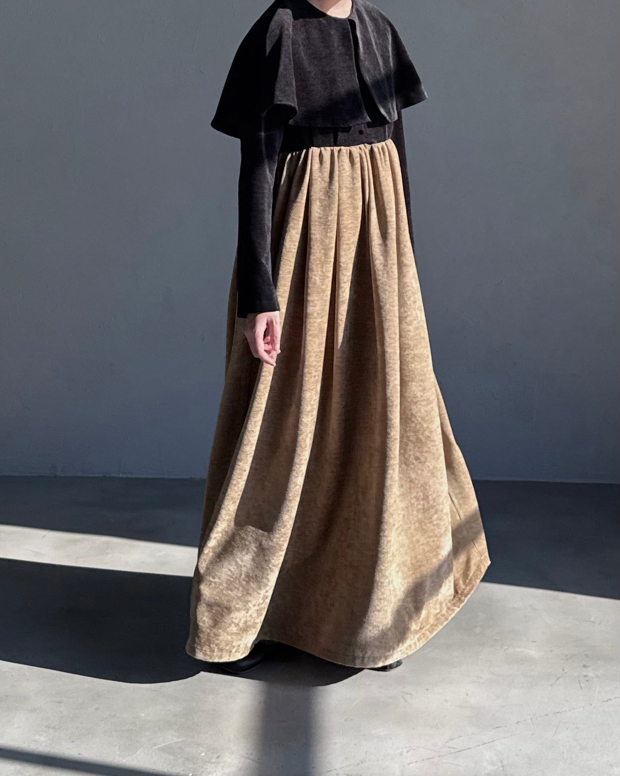 beroa dual onepiece - black × beige