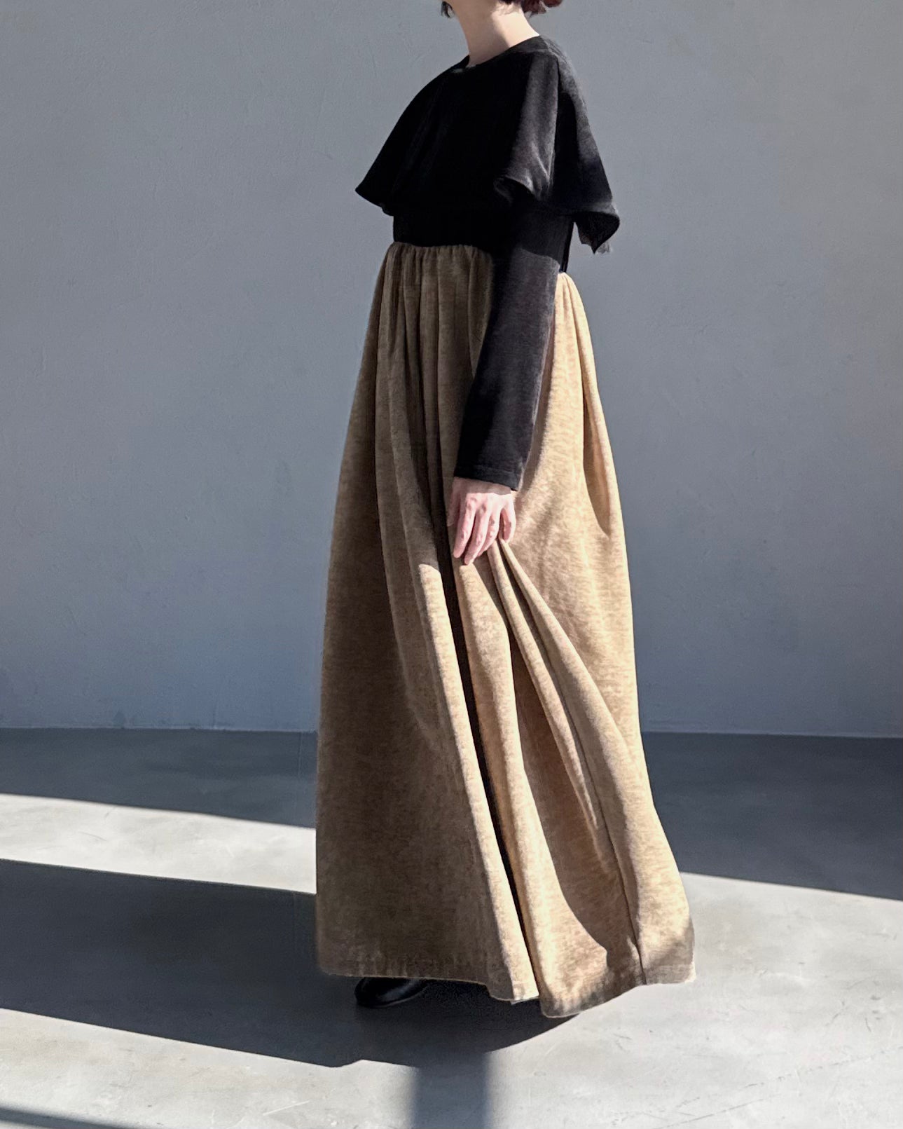 beroa dual onepiece - black × beige