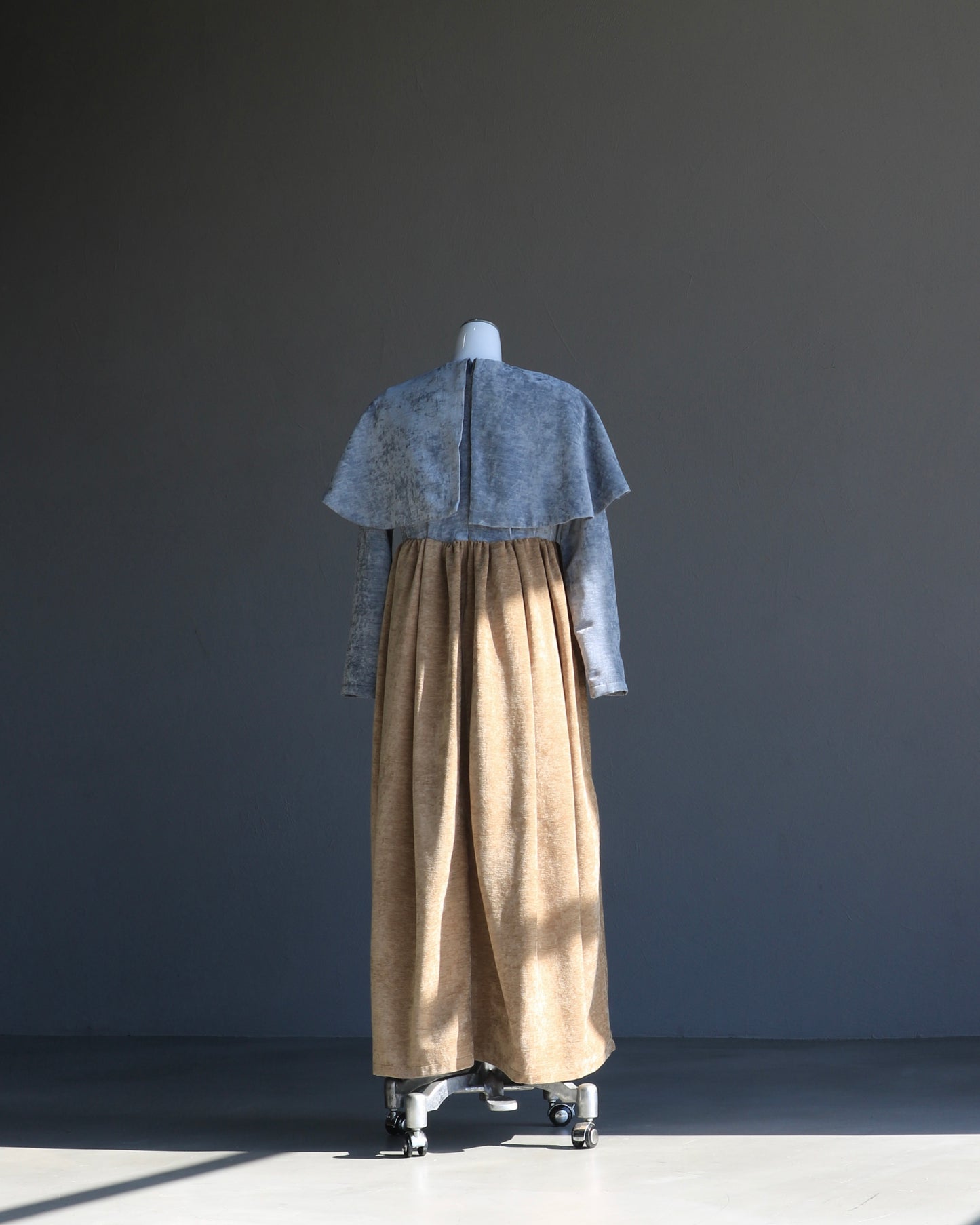 beroa dual onepiece - blue × beige