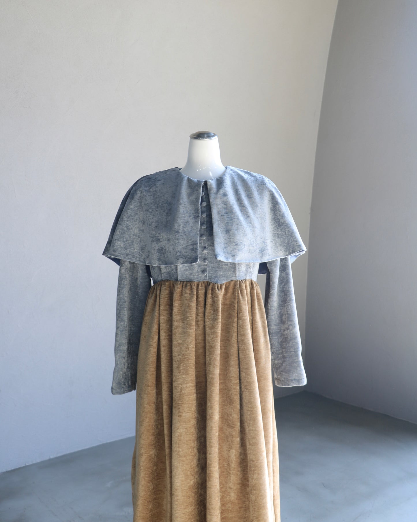 beroa dual onepiece - blue × beige