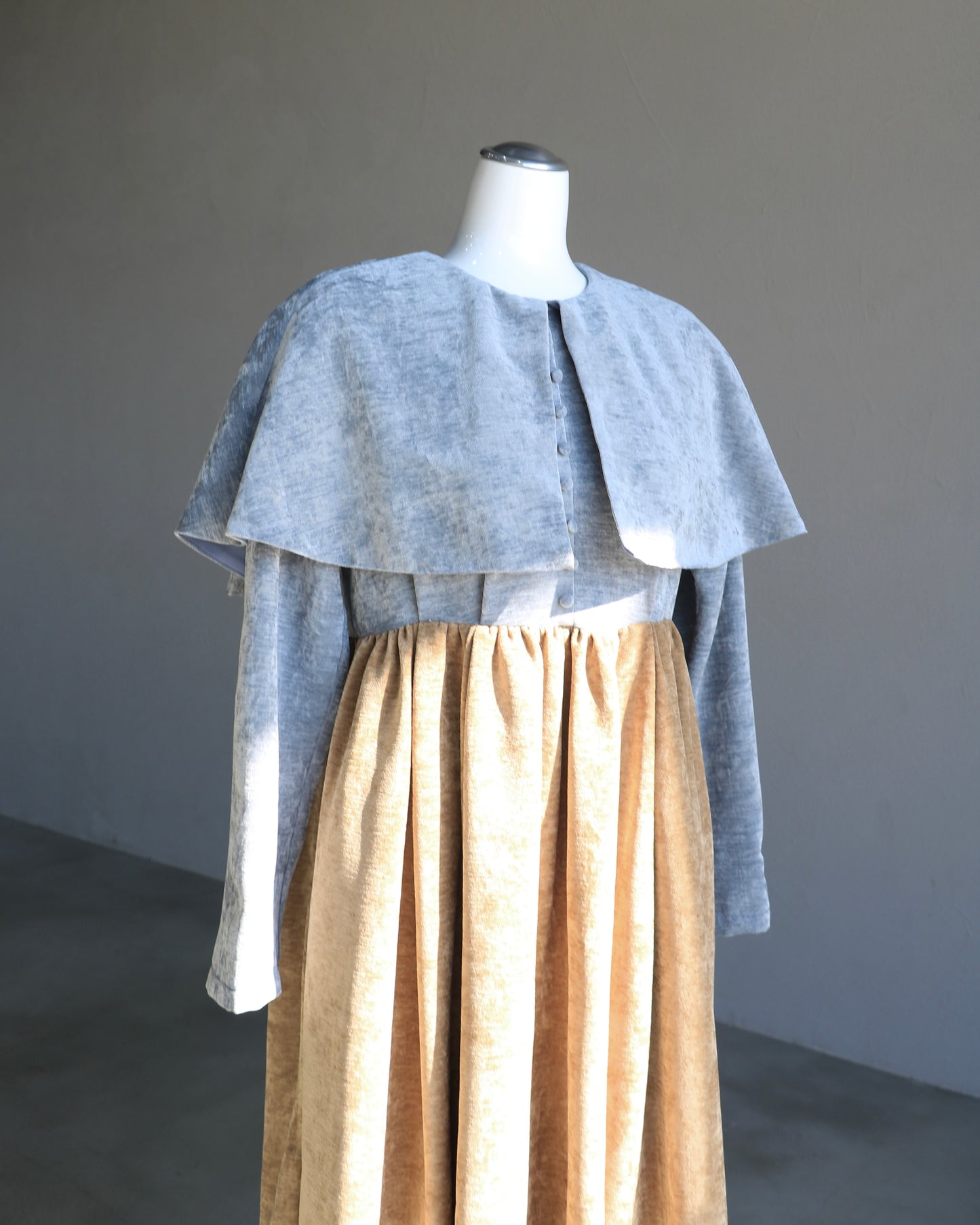 beroa dual onepiece - blue × beige