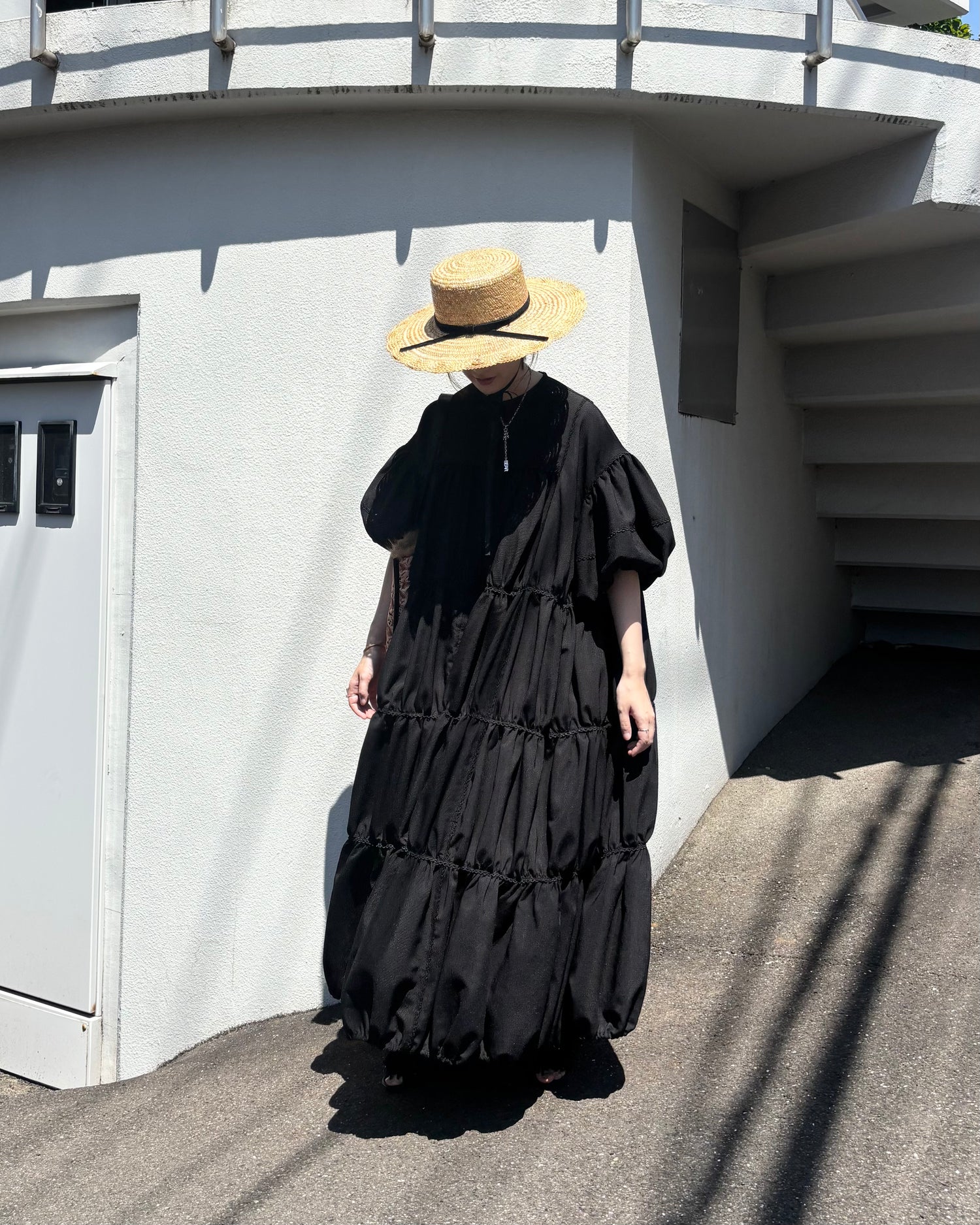 ginghamless patchwork volume onepiece – black