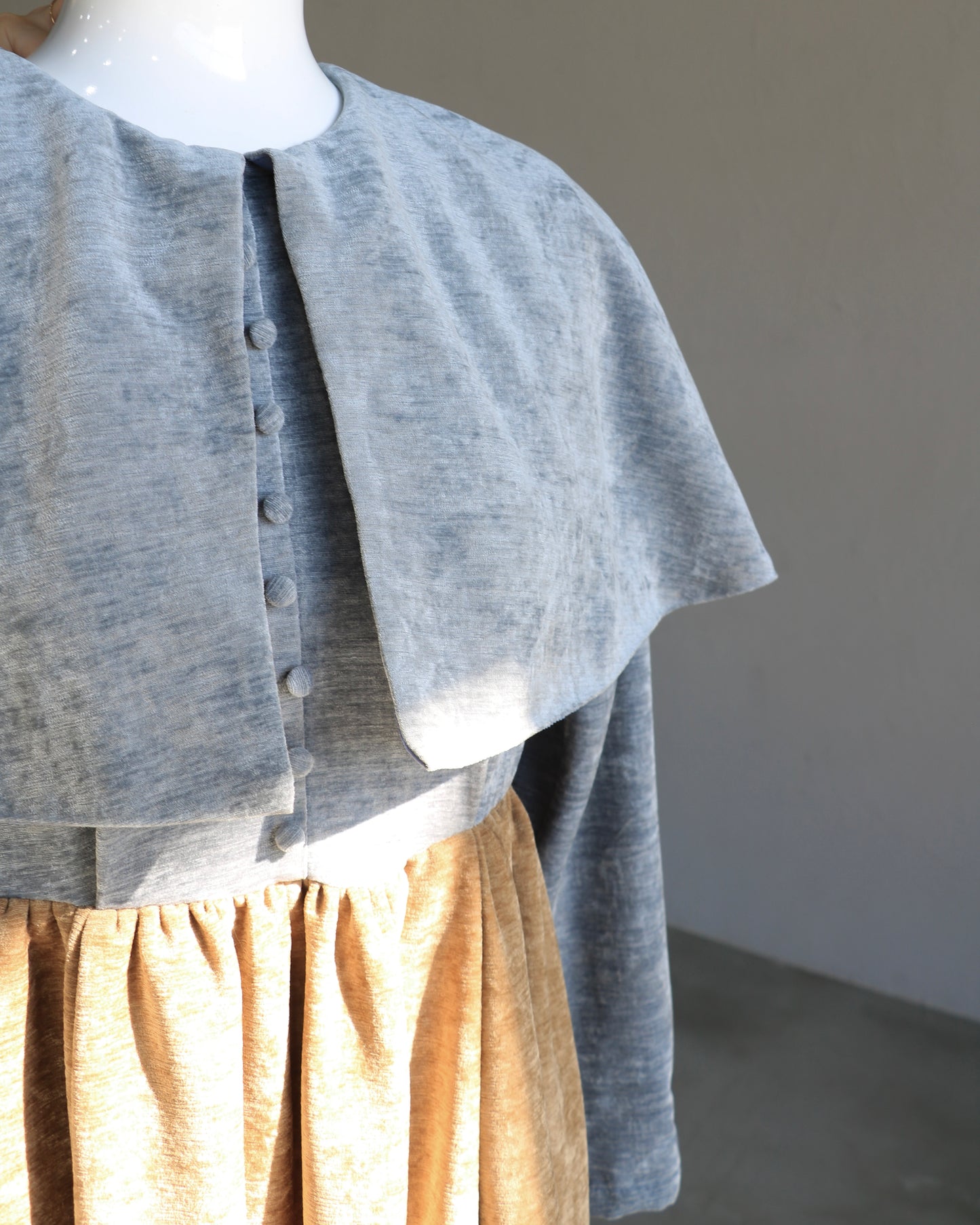 beroa dual onepiece - blue × beige
