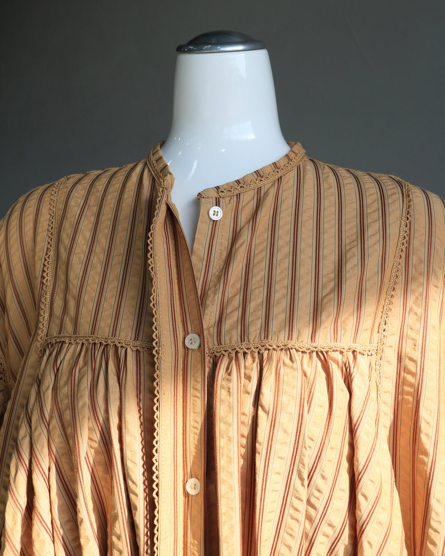 stripe volume onepiece – beige