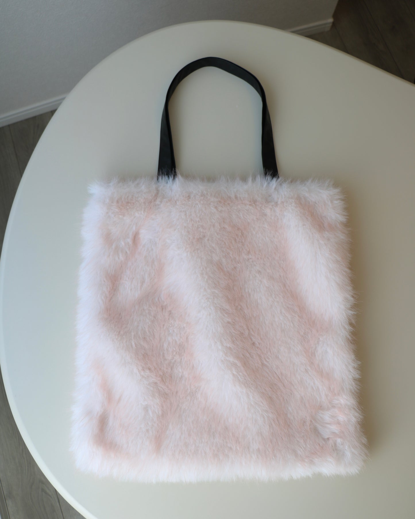 reversible kuma fur bag - pink